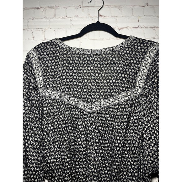 Old Navy Black White Boho Long Sleeve V Neck Smocked Waist Dress Plus Size‎ XXL - Picture 9 of 9